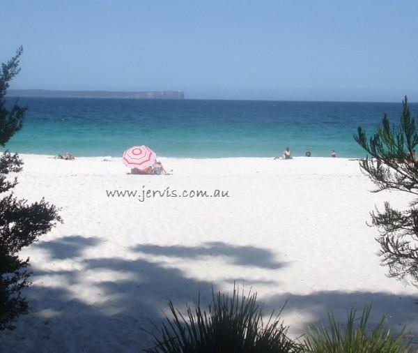 Hyams Beach whitest sand in the world